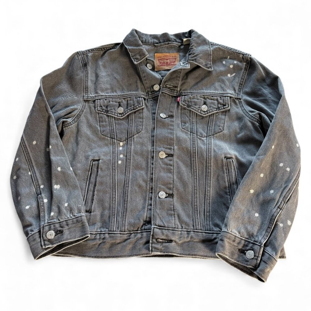 Levi's Women's Grey Denim Trucker Jacket with White Splatter Paint Design, S M
